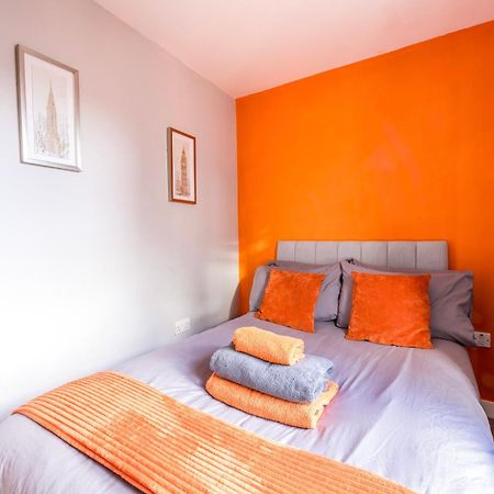 Prime Location - Modern City Apartment! Bristol Eksteriør billede