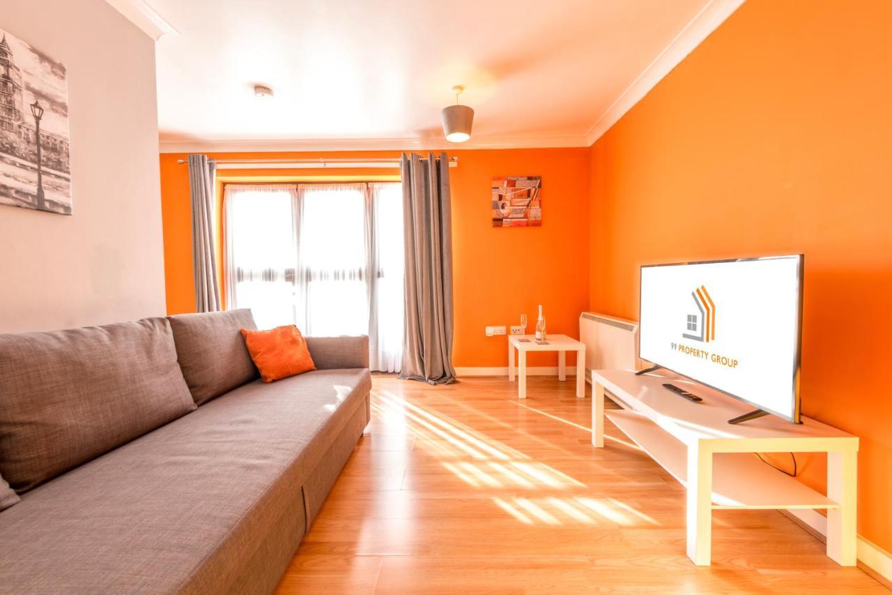 Prime Location - Modern City Apartment! Bristol Eksteriør billede